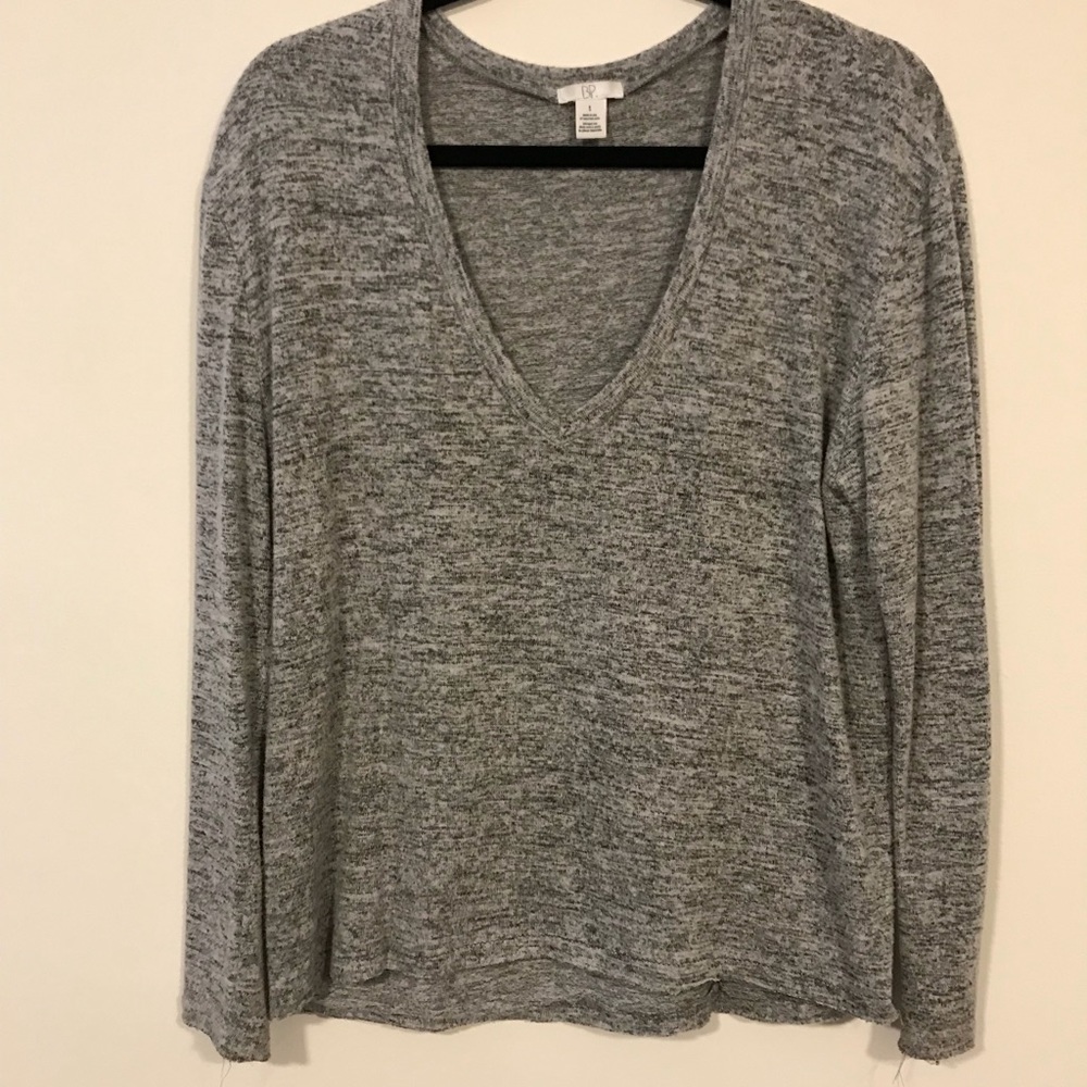 B.P. Grey light weight sweater